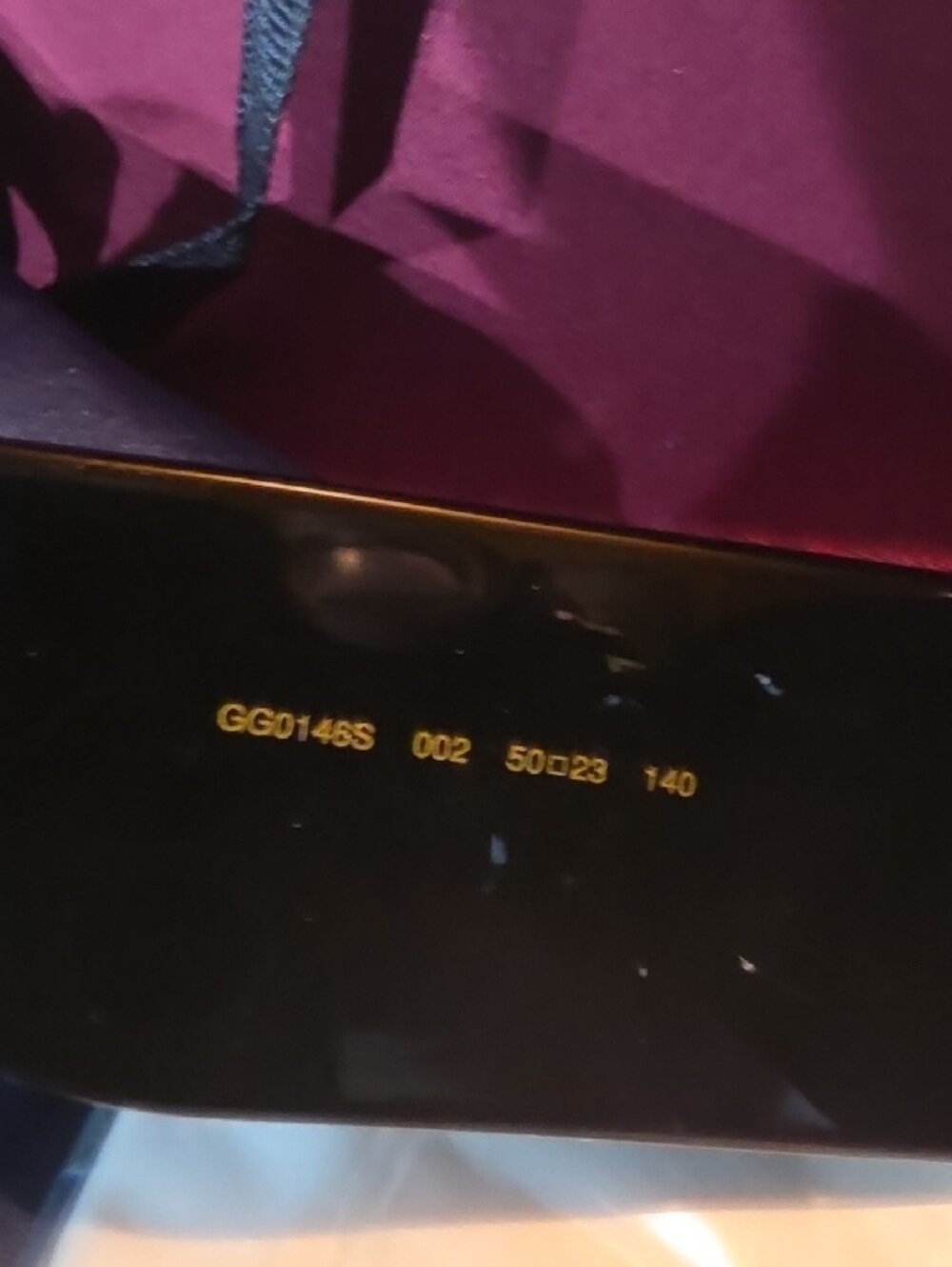Gucci Black Sunglasses with Pearl Trim Unsex - Picture 5 of 7